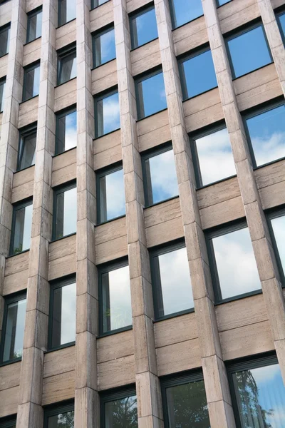 Ventana en la fachada — Foto de Stock