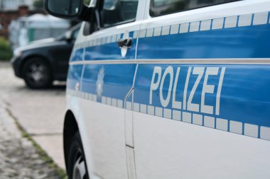 polis arabası
