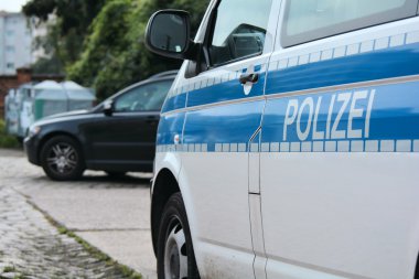 polis arabası