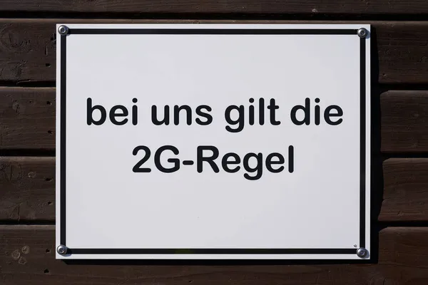 Přihlaste Restauraci Německu Nápisem Námi Uplatňuje Pravidlo Bei Uns Gilt — Stock fotografie