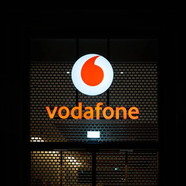 Berlin Germany July 2021 Illuminated Advertisement Mobile Phone Provider Vodafone — Stockfoto