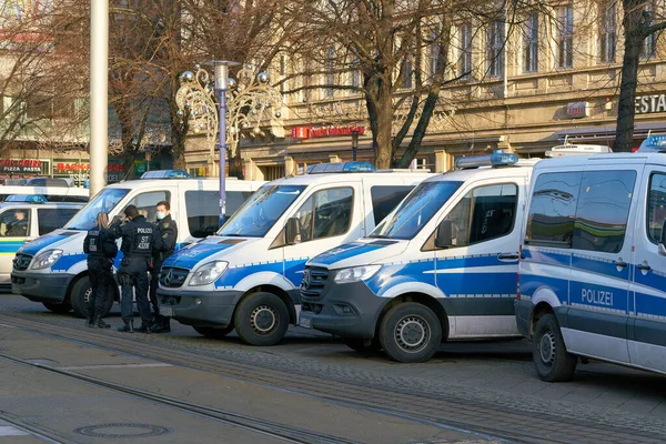 Magdeburg Januar 2022 Sicherheitskräfte Der Polizei Bei Protesten Von Gegnern — Stockfoto