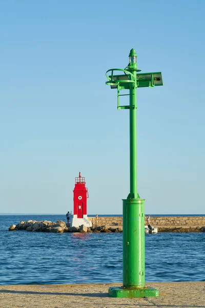 Krk Kroatien August 2021 Grüner Und Roter Leuchtturm Eingang Zum — Stockfoto