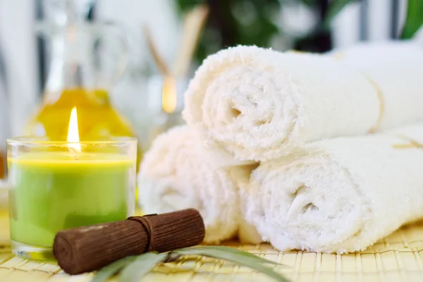 Spa Towels & Candle — Stock Photo, Image