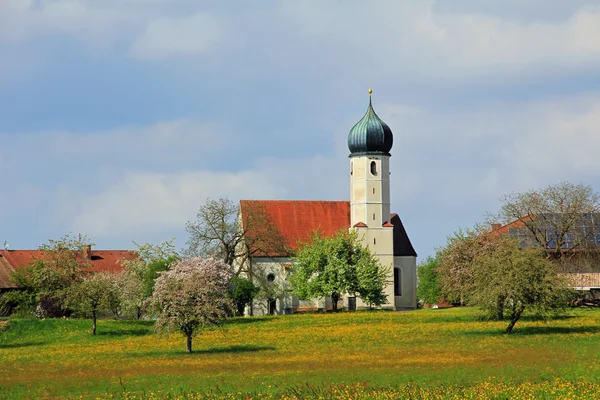 Malerische bayerische Kirche — Stockfoto