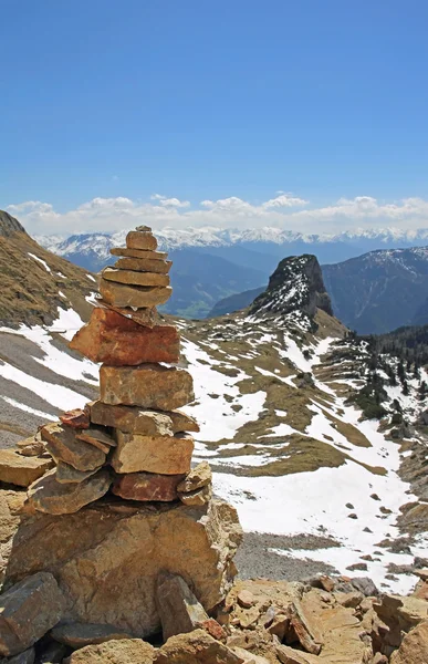 Sten högen i bergiga landskap, österrikiska Alperna — Stockfoto