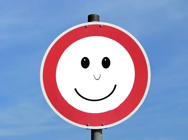 Traffic sign with smiley — Stock Photo, Image