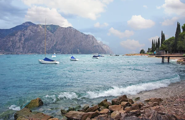 Garda Gölü göl yakınındaki malcesine, İtalya — Stok fotoğraf