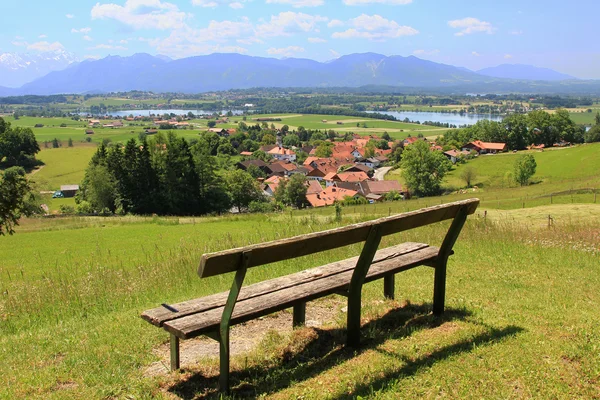 Beautiful lookout point with bench, bavarian foothills — Stock Photo, Image