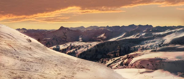 Peisaj de apus de soare în alpii austrieci — Fotografie, imagine de stoc