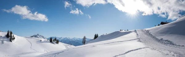 Vintrig Vandring Långt Vackra Alpina Vinterlandskap Rofan Alperna Astrien Tyrolen — Stockfoto
