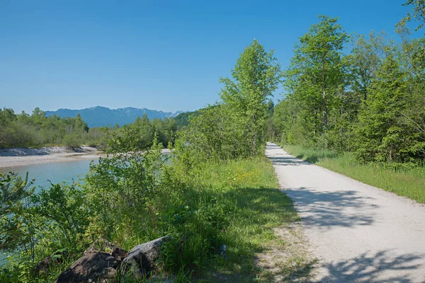 Pasarela Bad Tolz Lenggries Largo Del Río Isar Paisaje Primaveral — Foto de Stock