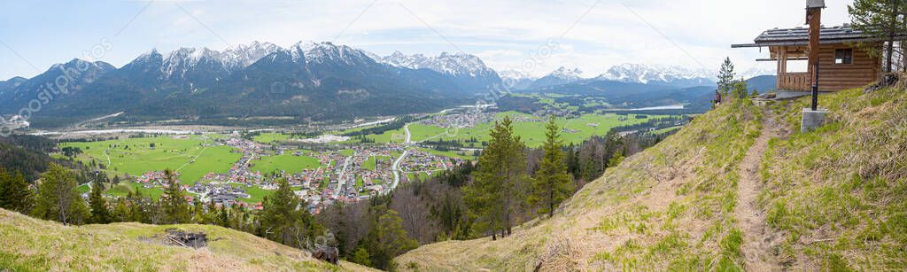 lookout point Krepelschrofen, tourist resort Wallgau in the valley, karwendel alps upper bavaria
