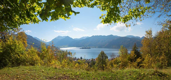 Krásný Vyhlídkový Bod Haiderdenkmal Turistická Exkurze Horního Bavorska Výhled Jezero — Stock fotografie