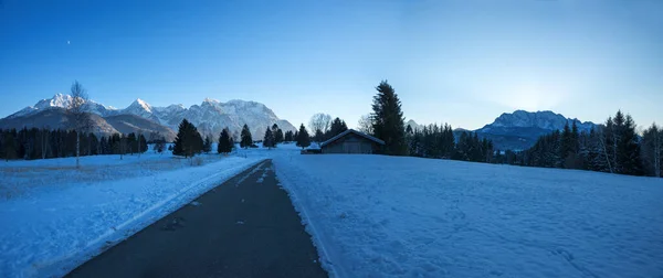 Kväll Landskap Karwendel Alperna Vandringsled Vid Buckelwiesen Landskap Vintrig Natur — Stockfoto