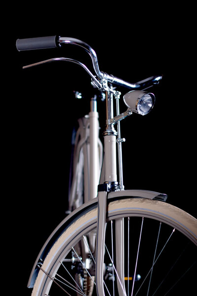 Старый отремонтированный ретро-велосипед - Подробности
