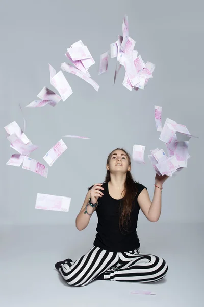 Teen girl and money — Stock Photo, Image