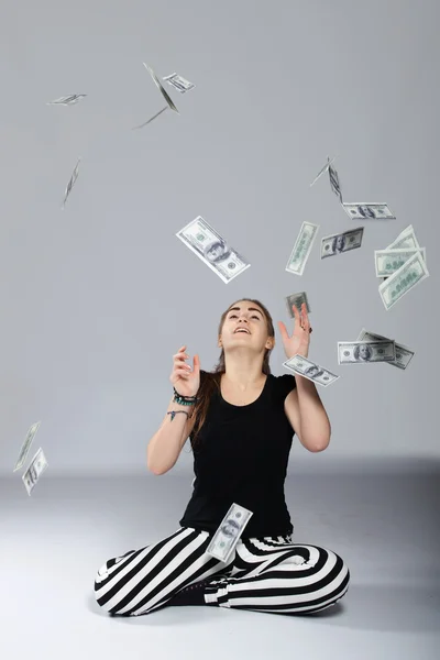 Teen girl and money — Stock Photo, Image