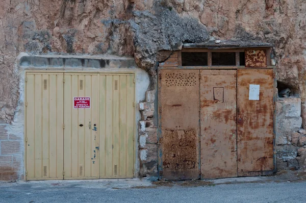 Puertas a las piedras — Foto de Stock