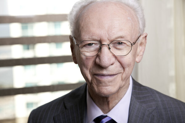 Портрет старшего бизнесмена
