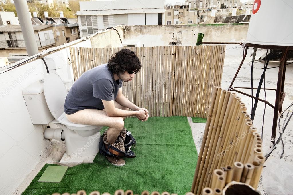 Using Rooftop Lavatory