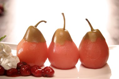 armut, kiraz ve krem