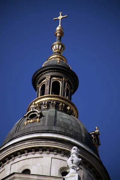 Tornet av Sankt Stefan basilikan, budapest, Ungern — Stockfoto