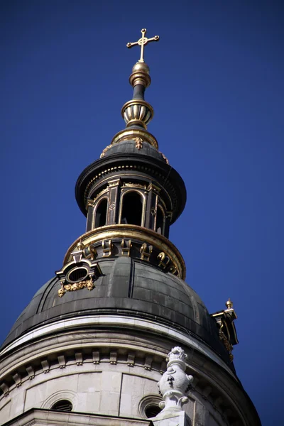 Tour de la basilique Saint-Étienne, Budapest, Hongrie — Photo