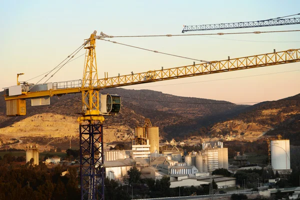 Rural Cranes and Factories — Stock Photo, Image