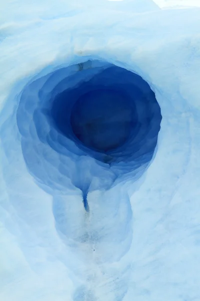 Round Hole in Glacier — Stock Photo, Image