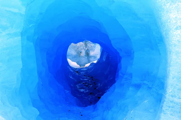 在冰川的隧道 — Stockfoto