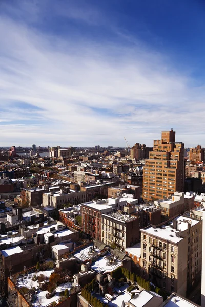 West dorp sneeuw bedekt dak toppen manhattan new york — Stockfoto