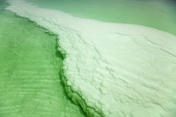 Eau de surface de la mer Morte — Photo