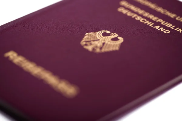 Passaporte alemão isolado — Fotografia de Stock