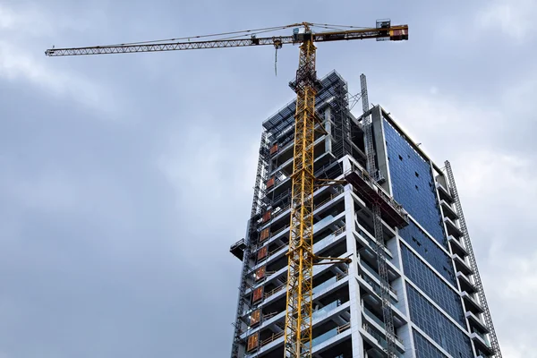 Construção de edifícios altos — Fotografia de Stock