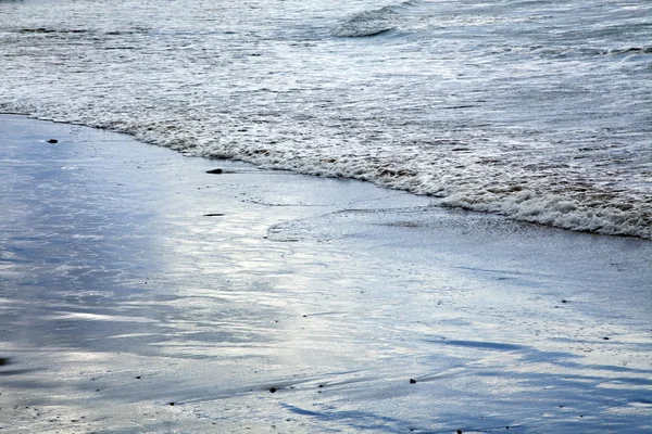 Sea Surf on Winter Beach — Stock Photo, Image