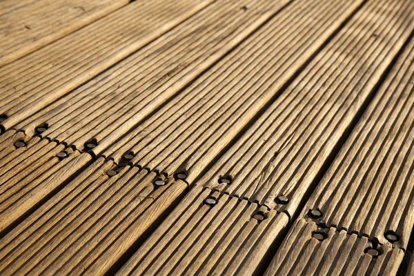 Diagonales Holzdeck — Stockfoto