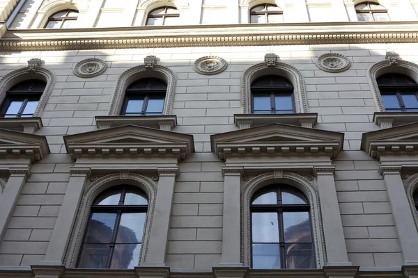 Budapeszt windows — Zdjęcie stockowe