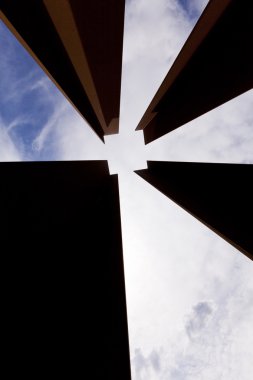 kare ve bulutlu gökyüzü azalan soyut