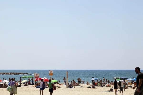 Estate in spiaggia a Tel Aviv — Foto Stock