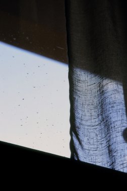 Kış penceresi ve perde