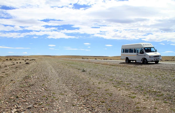 Minibus on Roadside — Stock Photo, Image