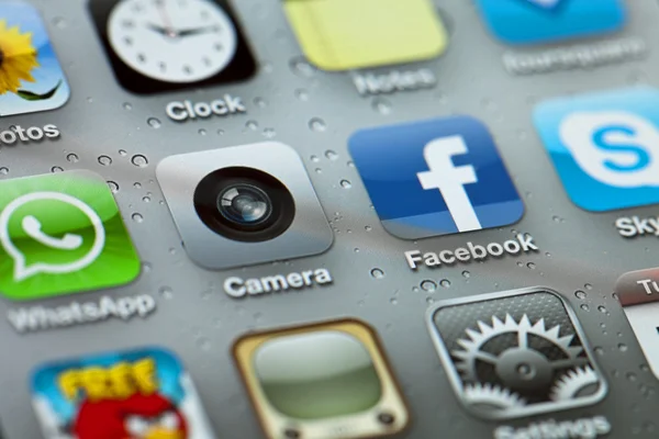 iPhone 4 uygulamaları