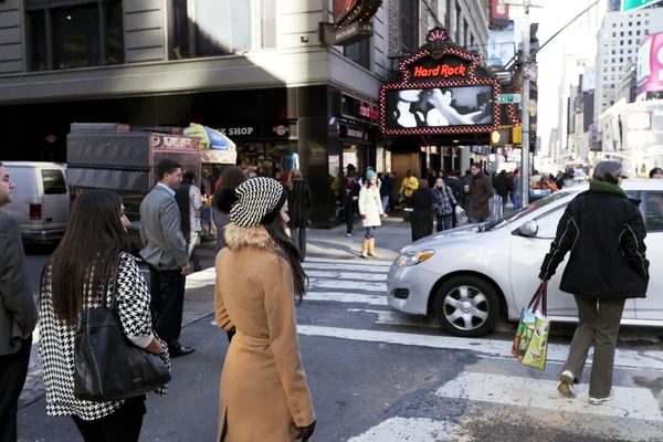 Times Square peatones —  Fotos de Stock