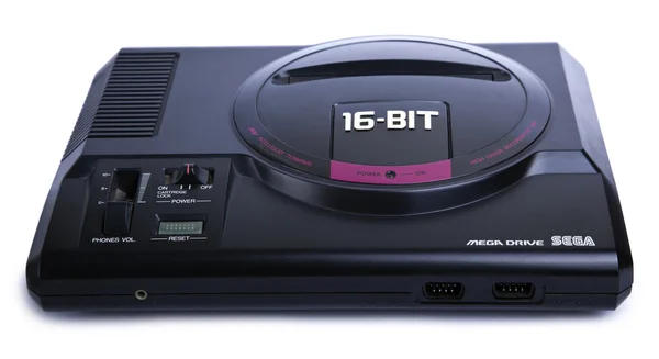 Изолированная игровая приставка Sega Mega Drive — стоковое фото