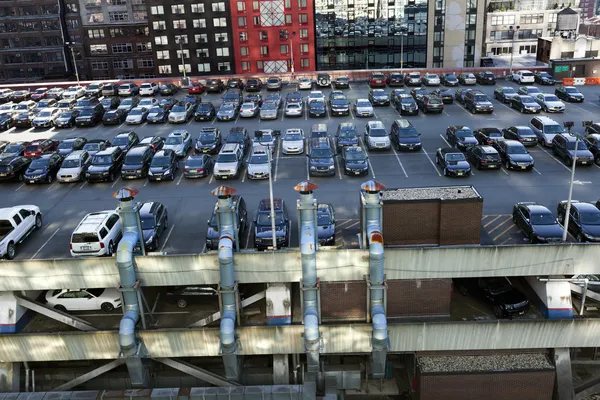 Port myndigheten terminal taket parkering och skyskrapor manhatta — Stockfoto