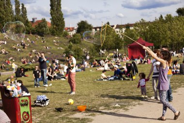 sabun köpüğü mauerpark yapım