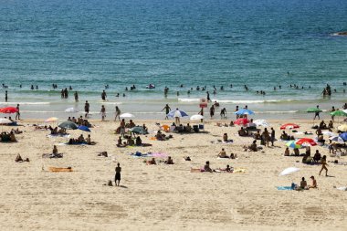 yaz plaj tel-Aviv'de