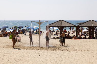 yaz plaj tel-Aviv'de
