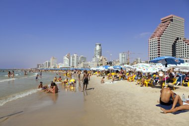 yaz plaj tel-Aviv'de